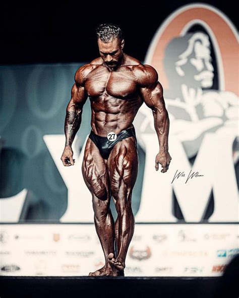 Skinny Chris Bumstead Didn’t Care About Bodybuilding, Instead He Just ...