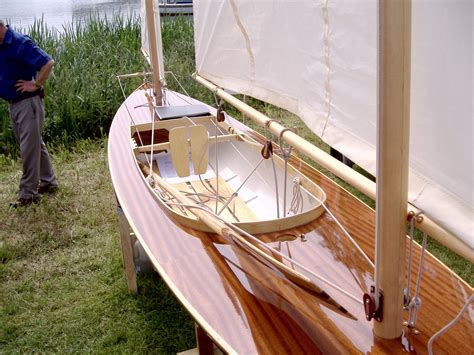 Gorgeous Oughtred sailing canoe wins 2007 Watercraft boatbuilding prize – intheboatshed.net