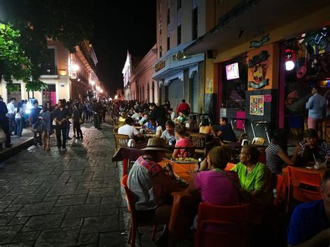 62 Best Restaurants in Merida Mexico + Merida Nightlife, Cantinas & Bars