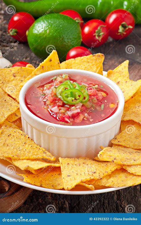 Mexican Nacho Chips and Salsa Dip Stock Photo - Image of gallo, lime: 43392322