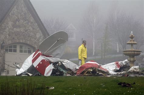 Two die when small plane crashes onto Oregon driveway | The Spokesman ...