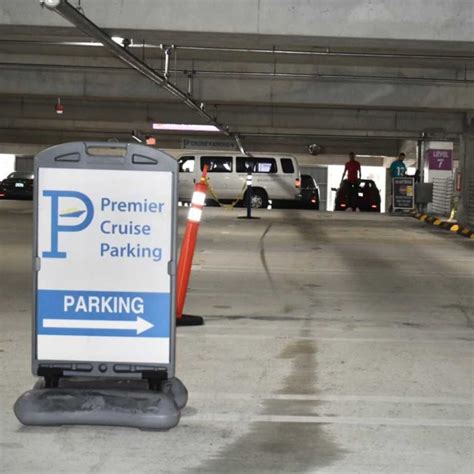 Premier Cruise Parking POM | Way