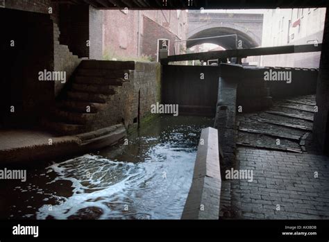 Part of the Birmingham Canal network England UK Stock Photo - Alamy