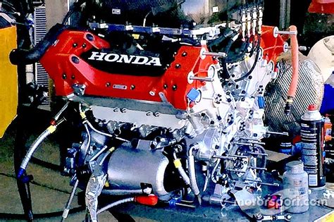 IndyCar could change engine spec in 2019