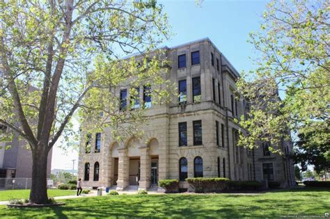 The old Rock Island County Courthouse (Courtesy of Landmarks Illinois ...