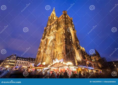 Strasbourg Cathedral during the Christmas Market Editorial Photo - Image of gothic, notre: 166349941