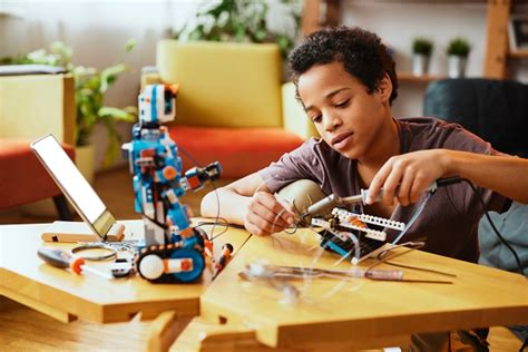 L’impact des robots sociaux sur le développement des enfants : ce que dit la science | ESEP