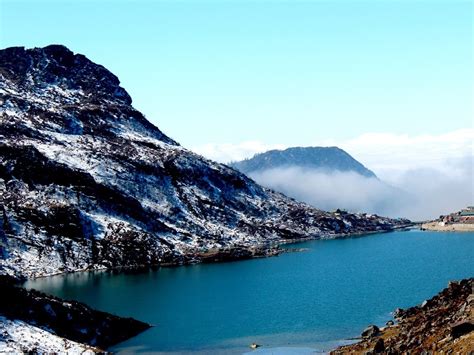 Tsongmo Lake / Changu Lake, Gangtok - Timings, Boating, Best Time to Visit