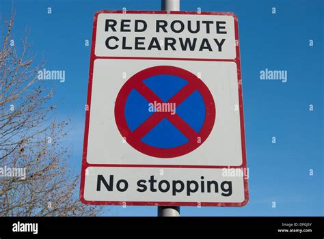 No stopping sign clearway sign hi-res stock photography and images - Alamy