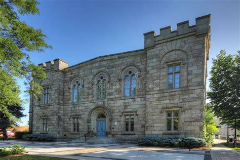 Old City Hall Building in Milton, Canada Editorial Photography - Image of downtown, government ...