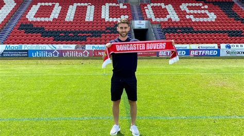 Wellens delighted with Close addition | News | Doncaster Rovers