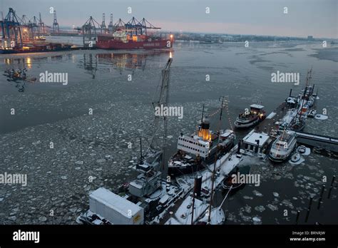 Container ship hhla container terminal hi-res stock photography and images - Alamy