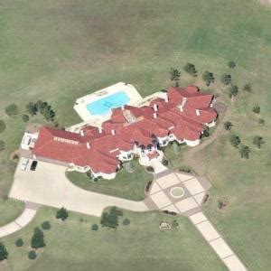 Garth Brooks & Trisha Yearwood's House in Claremore, OK - Virtual ...