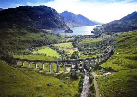 Glenfinnan Viaduct, Scotland : pics