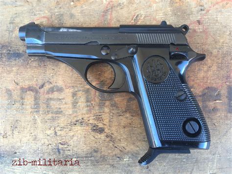 Beretta 71, deactivated pistol caliber .22 L.R. LR demilled EU