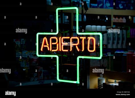 Pharmacy neon sign hi-res stock photography and images - Alamy