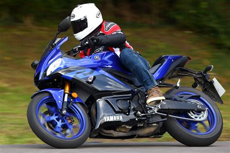 Yamaha R3 Review | Yamaha R3 Bike Reviews | Devitt