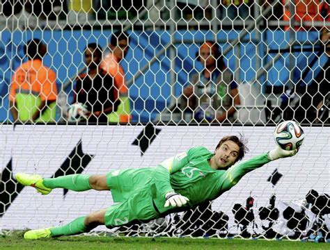 Sub goalie saves Netherlands