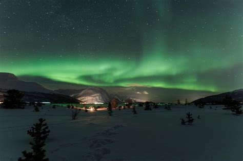 Tromsø: Northern Lights Photography Tour | GetYourGuide