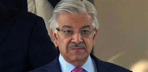 Khawaja Asif clarifies ‘govt not considering ban on PTI’