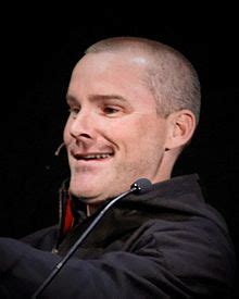 Roger Craig Smith - Wikipedia