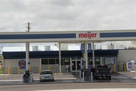 Meijer Gas Station Opens