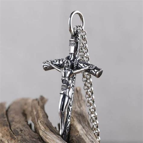 Catholic Cross Jesus Pendant Necklace - VVV Jewelry