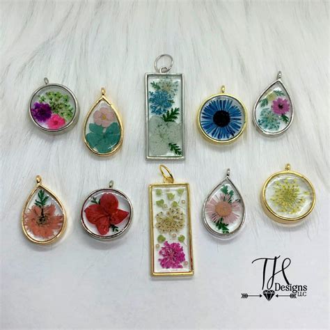 Handmade Resin Jewelry - Etsy