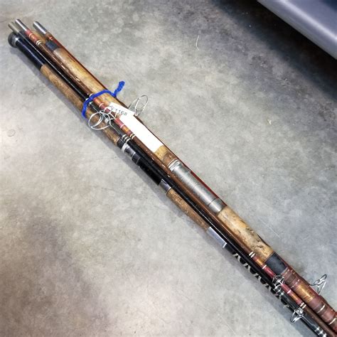 3 SALMON FISHING RODS - Big Valley Auction