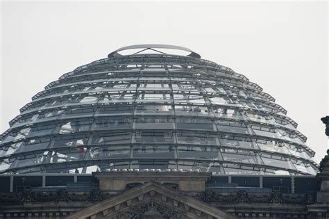 Free Stock Photo 7060 Dome of the Reichstag building, Berlin | freeimageslive