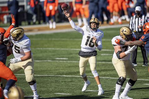 BEATEN & BOILED AGAIN: Purdue Takes Care of Shorthanded Illinois 31-24 ...