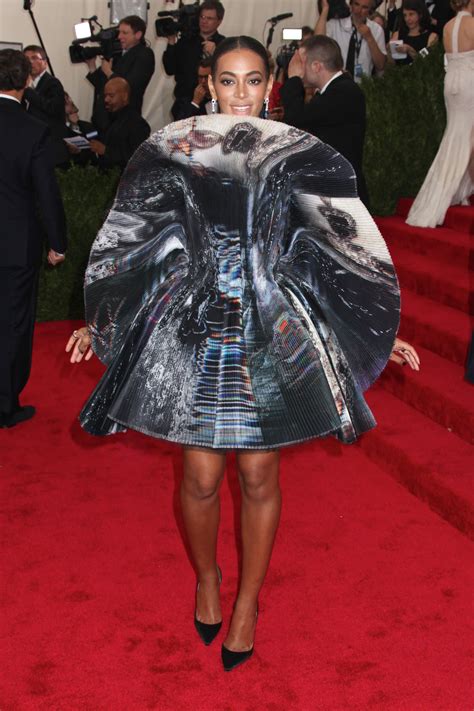 The Memorable Met Gala Red Carpet Looks of All Time [PHOTOS]