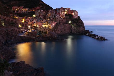 Manarola after sunset - | Cameralabs