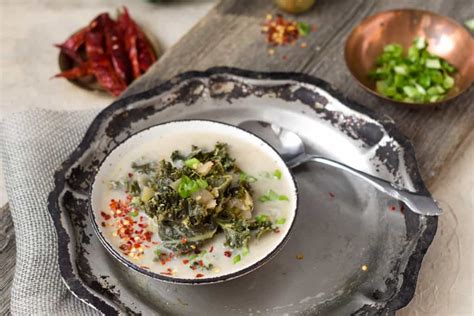 At the Immigrant's Table: Green broccoli kale soup