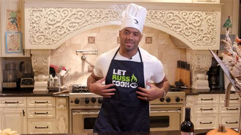 Superstar Russell Wilson Gets Cooking to Help Fight Food Insecurity | United Way of King County