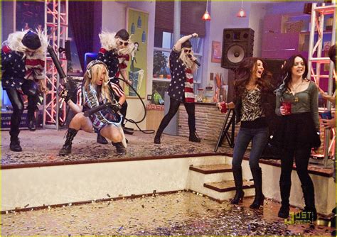 Ke$ha Guest Stars on Victorious! | Photo 413670 - Photo Gallery | Just ...