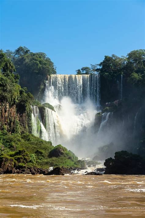 Visiting Iguazu Falls - The Ultimate Guide | Iguazu falls, Scenic photos, Vacation places