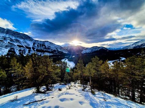 A Guide to the Best Winter Activities in Banff - Travanie Travels