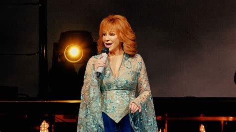 Reba: Live In Concert on Veeps - YouTube