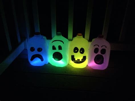 Cool milk jugs with glow sticks in them!!! Kids love them | Glow crafts ...