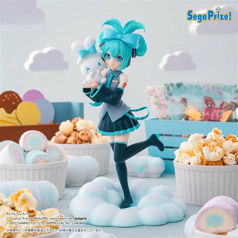 Hatsune Miku Cinnamoroll Nendoroid and Sega figures - YouLoveIt.com