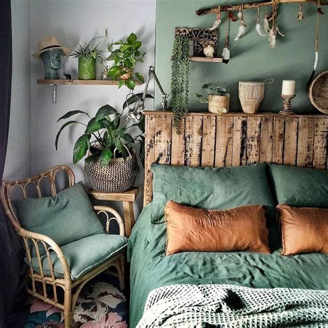 Bohemian bedroom decor has become one of the most coveted aesthetics on Pinterest and Instagram ...