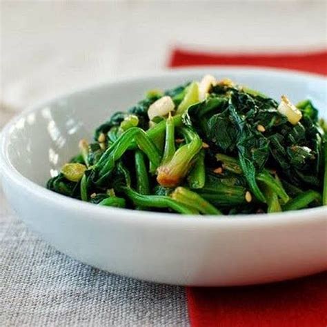 Sigeumchi Namul (Korean Spinach Side Dish) Recipe | Yummly | Recipe | Spinach side dish, Korean ...