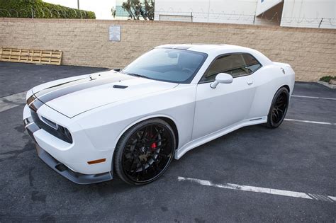 DODGE CHALLENGER ON 26 INCH FORGIATOS WITH A WIDE BODY KIT - Big Rims ...