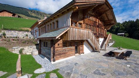 Außergewöhnliches Luxus Chalet Gstaad - Hüttenurlaub in Gstaad mieten ...