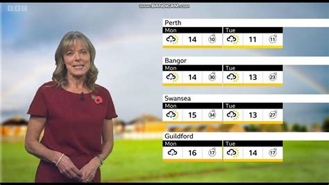 Louise Lear - BBC Weather - (5th November 2022) - HD [60 FPS] - YouTube