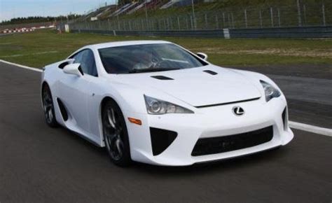 Photo Image Gallery & Touchup Paint: Lexus Lfa in Whitest White (079)