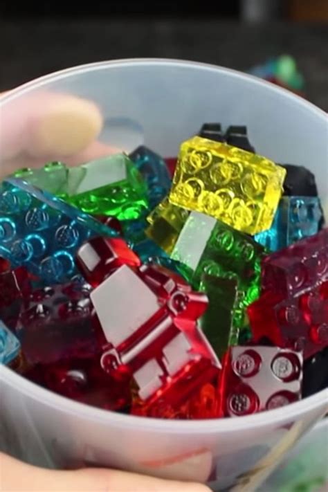 This Tutorial For Making Gummy Legos Is Giving Us Serious Candy Cravings | Gummies, Legos, Lego