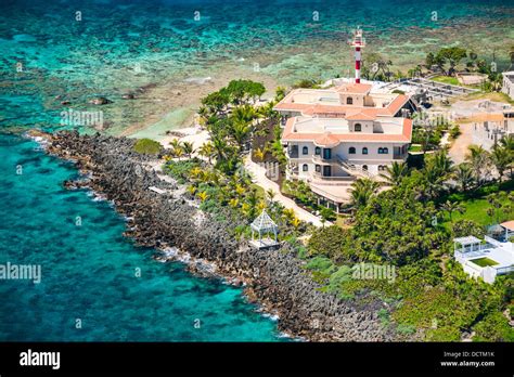 Aerial view of Lighthouse Point, west bay, Roatan Stock Photo, Royalty Free Image: 59549551 - Alamy