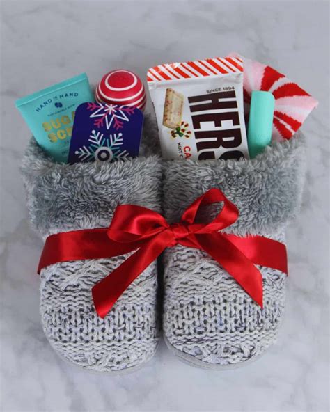 4 Cute Slipper Christmas Gift Basket Ideas